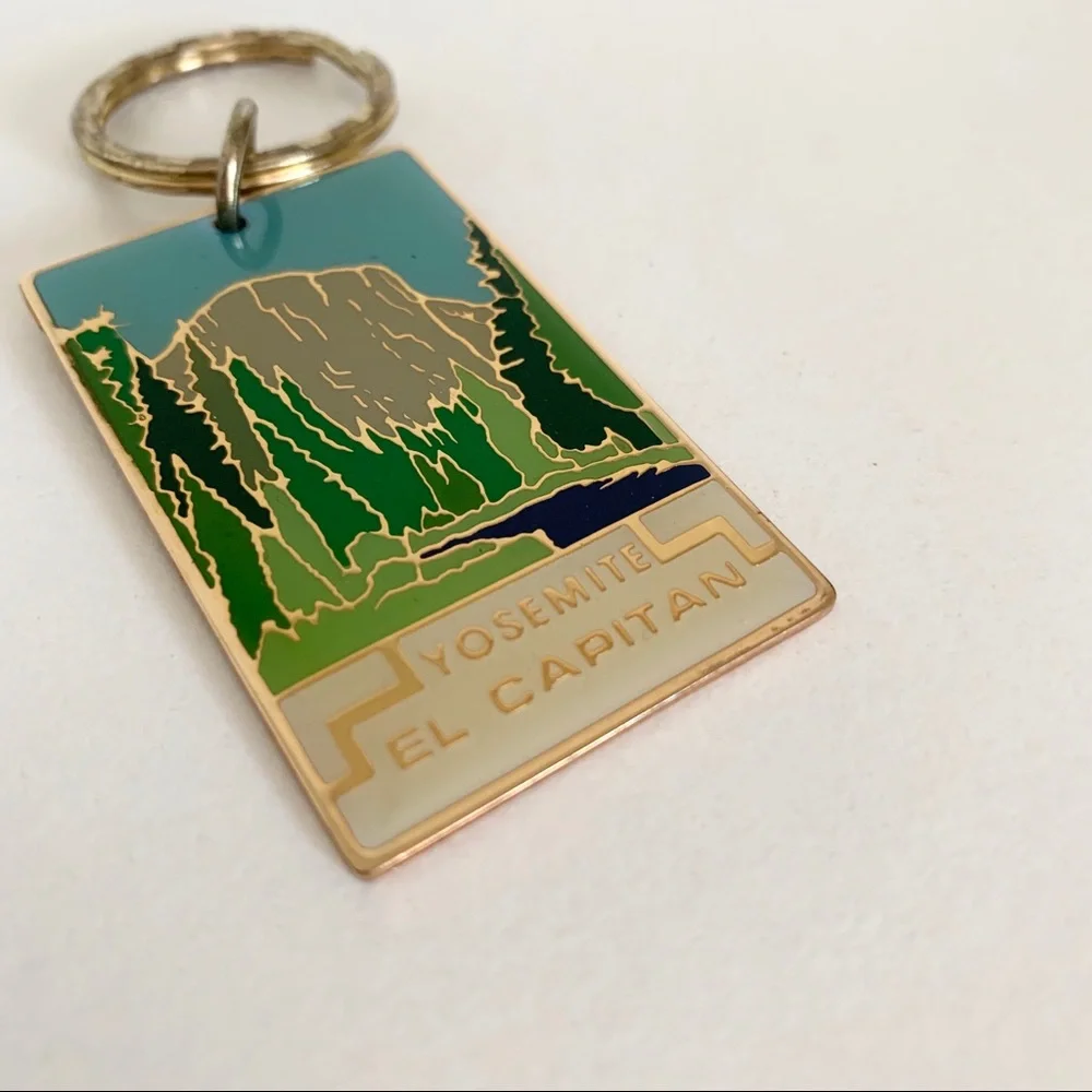 Vintage 90’s Yosemite key chain